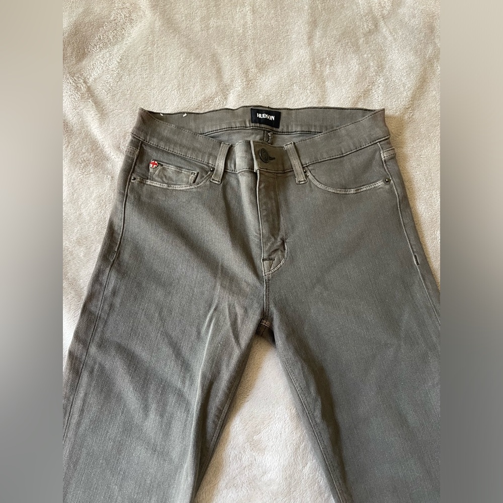 HUDSON Midrise Nico Super Skinny Pants- army green (size 27) BRAND NEW!